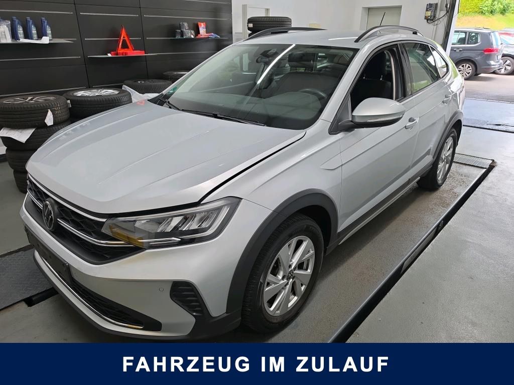 Volkswagen Taigo 2022 г. Серебристый, пробег 17852 км