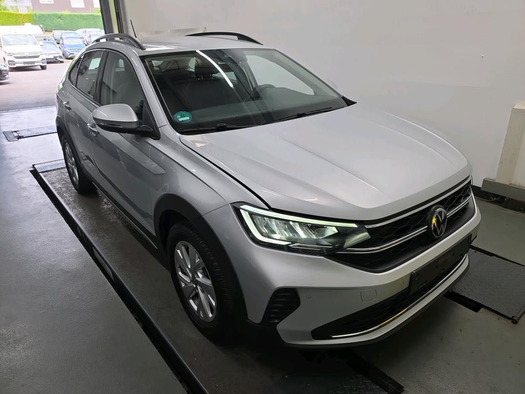 Volkswagen Taigo 2022 г. Серебристый, пробег 17852 км