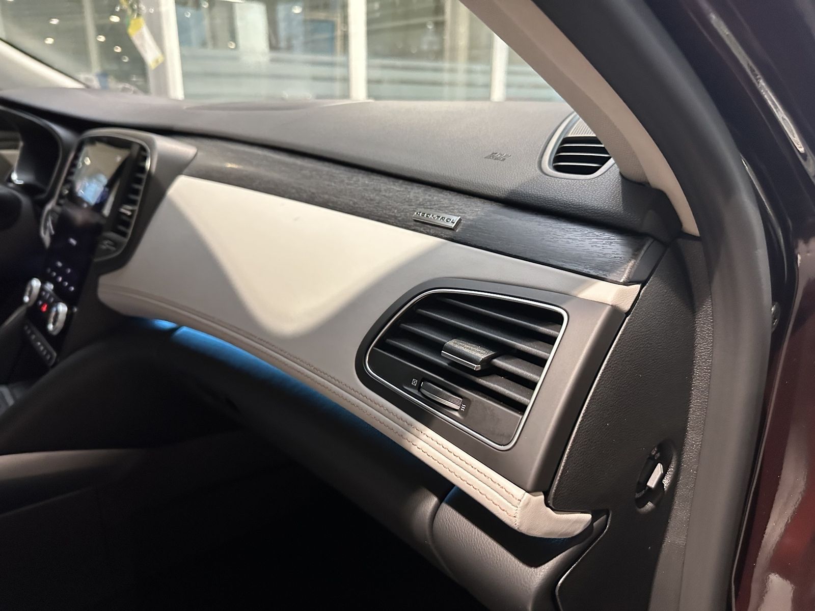 Renault Talisman 2022 г. Красный, пробег 47996 км