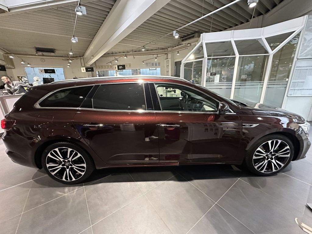 Renault Talisman 2022 г. Красный, пробег 47996 км