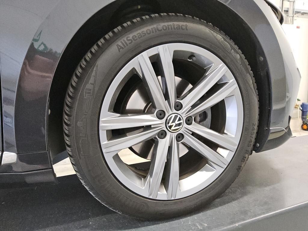 Volkswagen Arteon 2023 г. Серый, пробег 32511 км