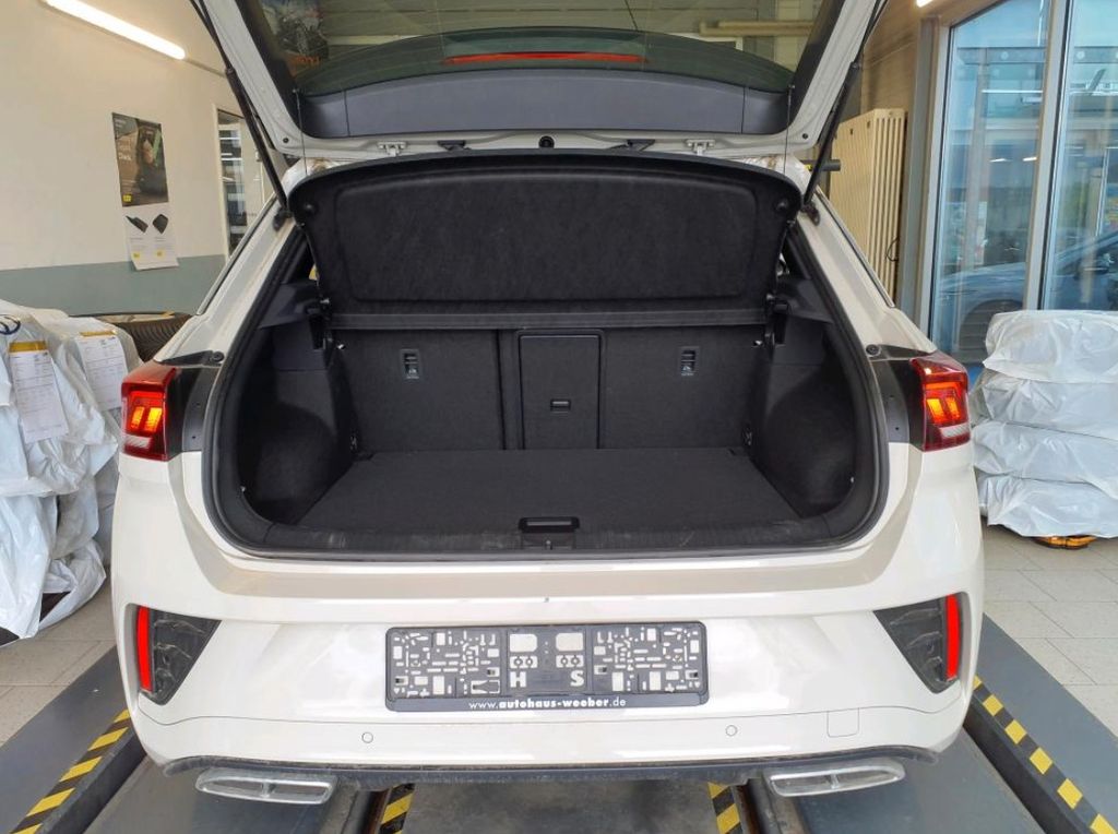 Volkswagen T-Roc 2024 г. Серый, пробег 20262 км