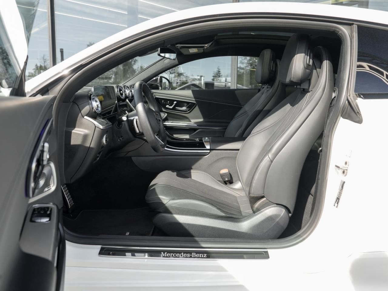 Mercedes-Benz CLE 220 2025 г. Белый, пробег 18600 км