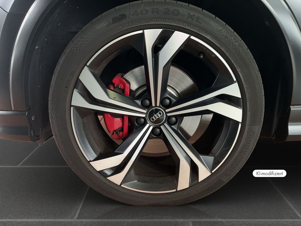 Audi Q3 2022 г. Красный, пробег 42707 км
