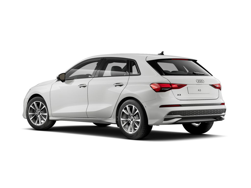 Audi A3 2025 г. Белый, пробег 18000 км