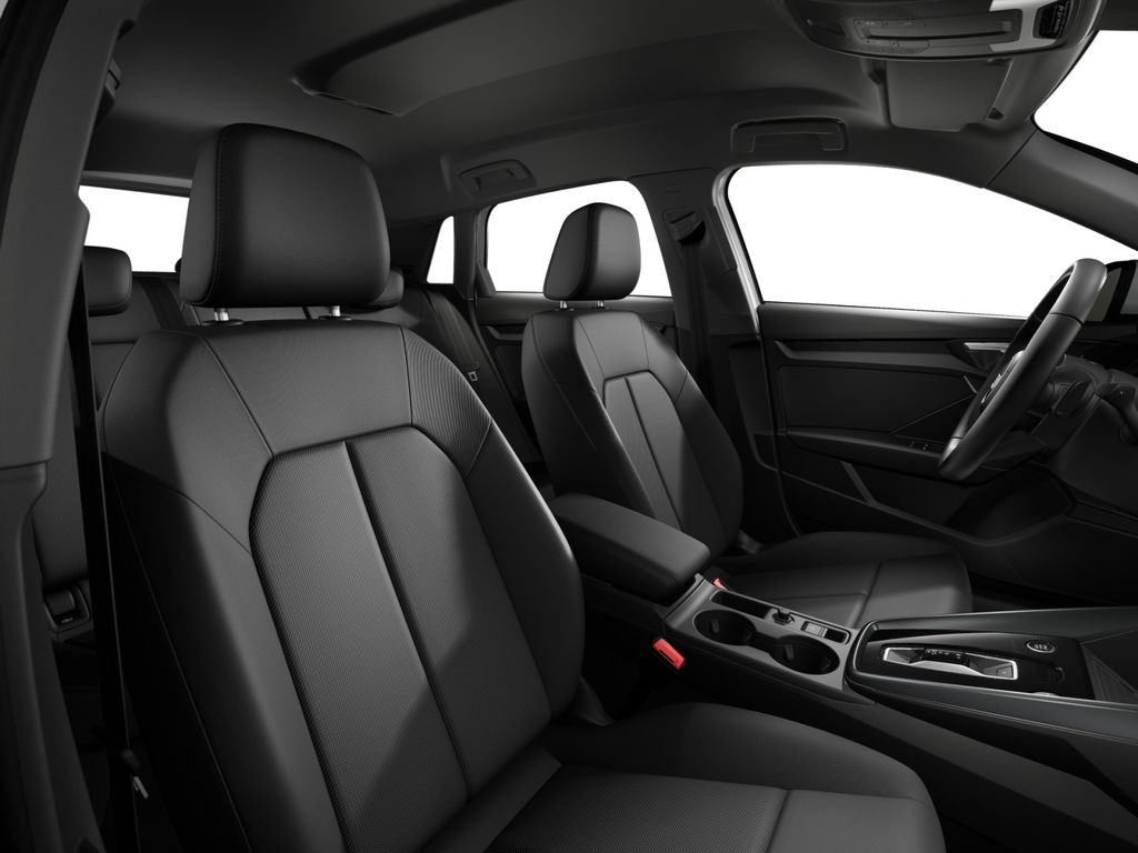 Audi A3 2025 г. Белый, пробег 18000 км