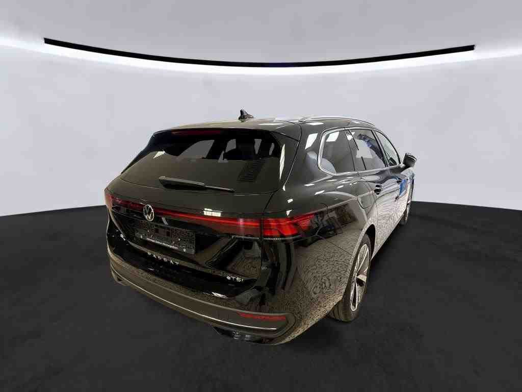 Volkswagen PASSAT VARIANT 2024 г. Чёрный, пробег 43200 км
