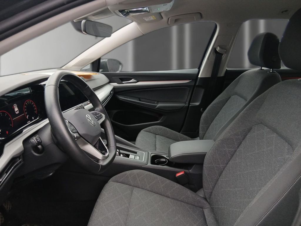Volkswagen Golf 2023 г. Серый, пробег 51697 км