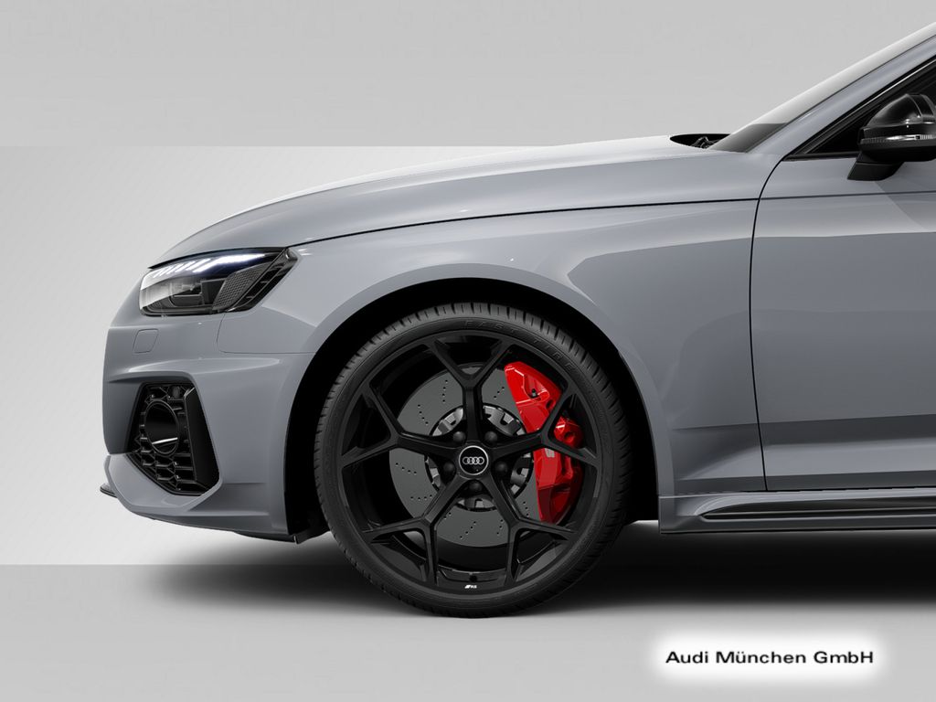 Audi RS4 2024 г. Серый, пробег 20008 км