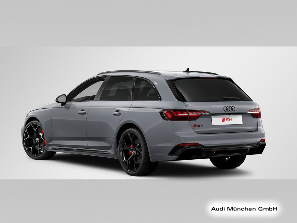Audi RS4 2024 г. Серый, пробег 20008 км