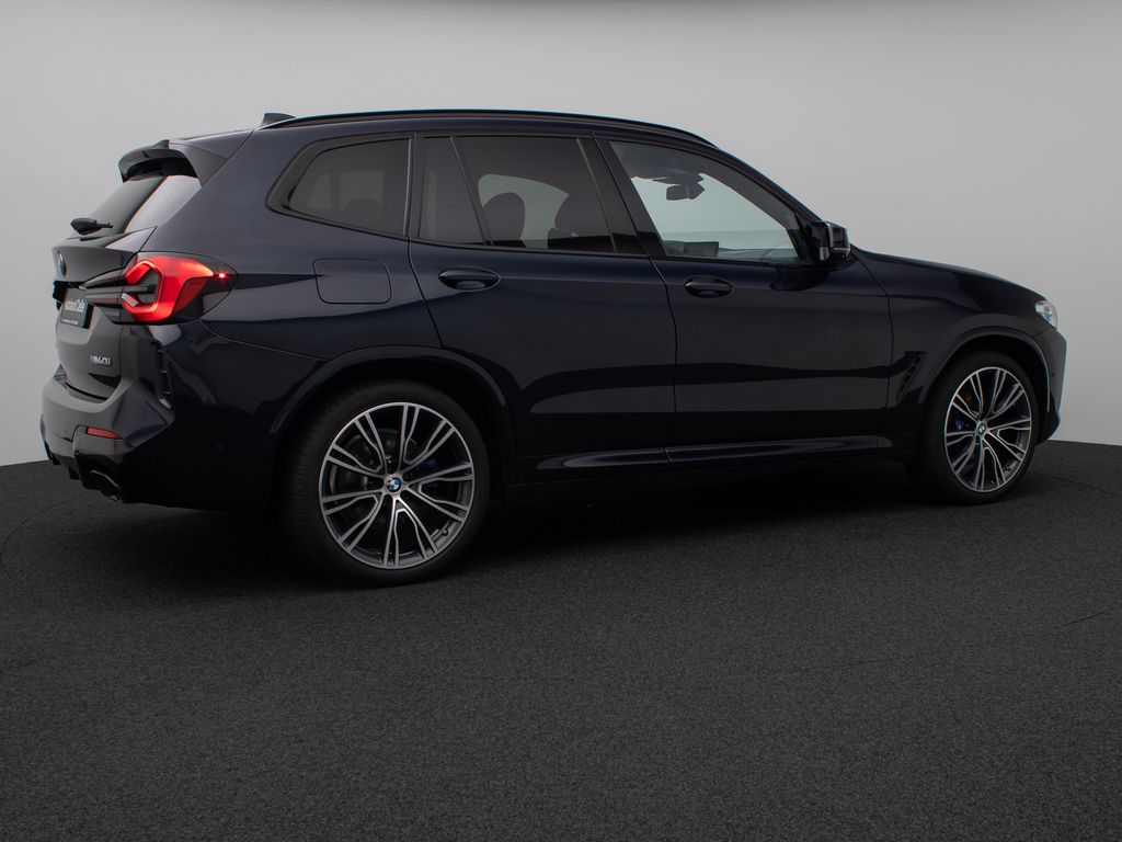 BMW X3 M40 2023 г. Чёрный, пробег 35787 км