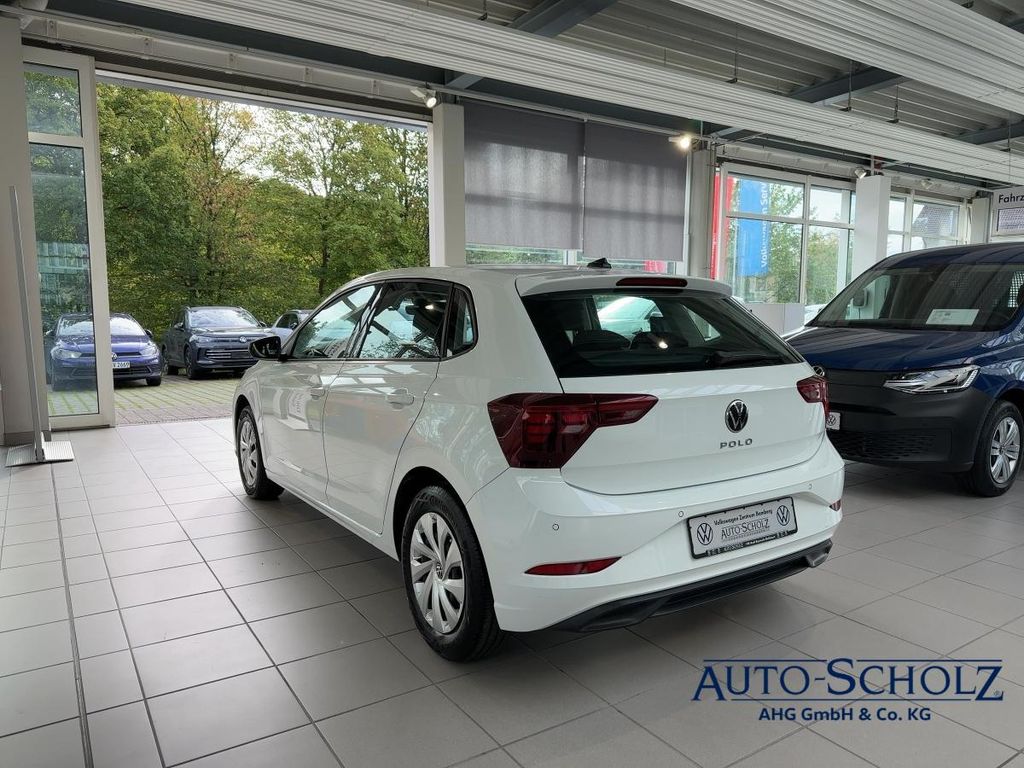 Volkswagen Polo 2023 г. Белый, пробег 59000 км