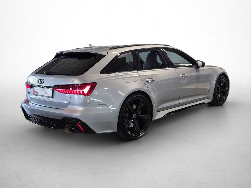 Audi RS6 2024 г. Серебристый, пробег 44336 км