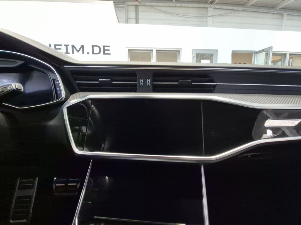 Audi RS6 2024 г. Серебристый, пробег 44336 км