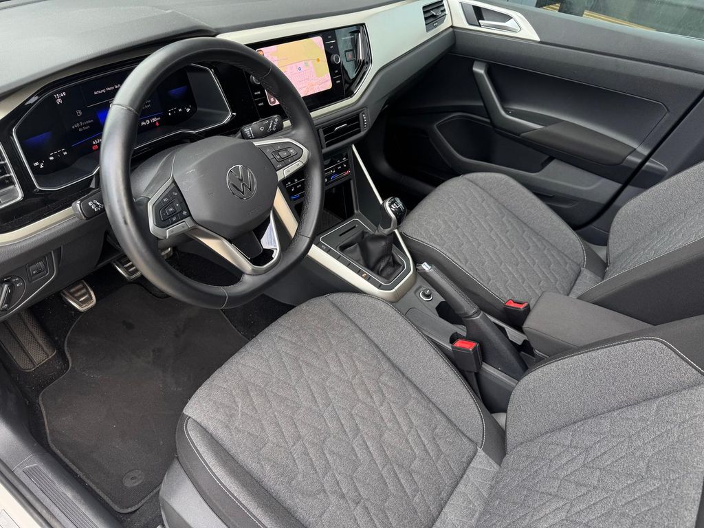 Volkswagen Taigo 2023 г. Серый, пробег 45235 км