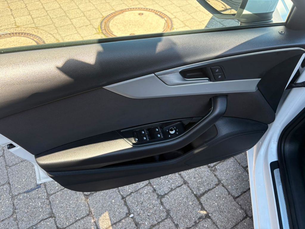Audi A4 2024 г. Белый, пробег 57555 км