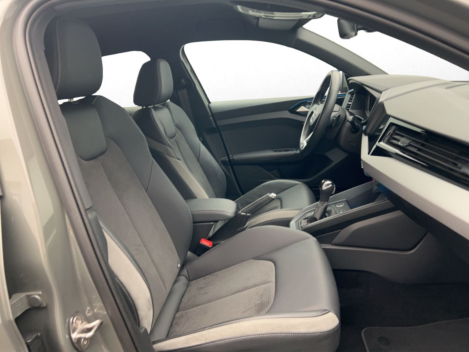 Audi A1 2022 г. Серый, пробег 29816 км