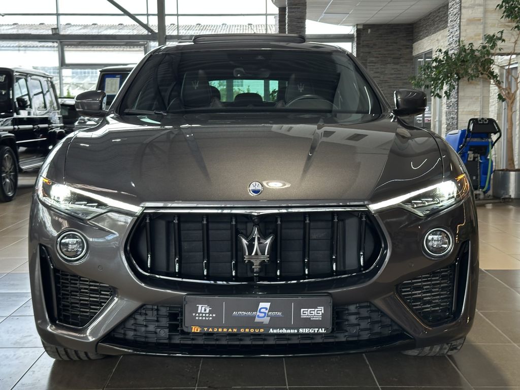 Maserati Levante 2022 г. Серый, пробег 38640 км