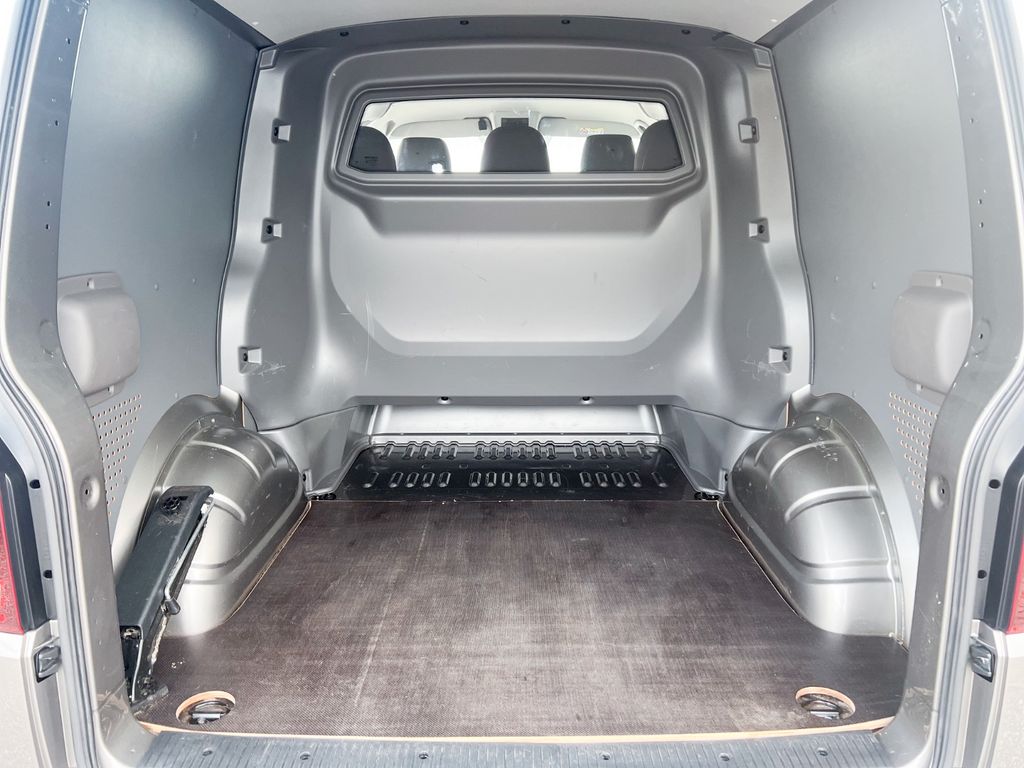 Volkswagen 8 series 2021 г. Чёрный, пробег 46449 км