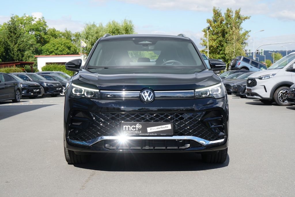 Volkswagen Tiguan 2026 г. Чёрный, пробег 15731 км
