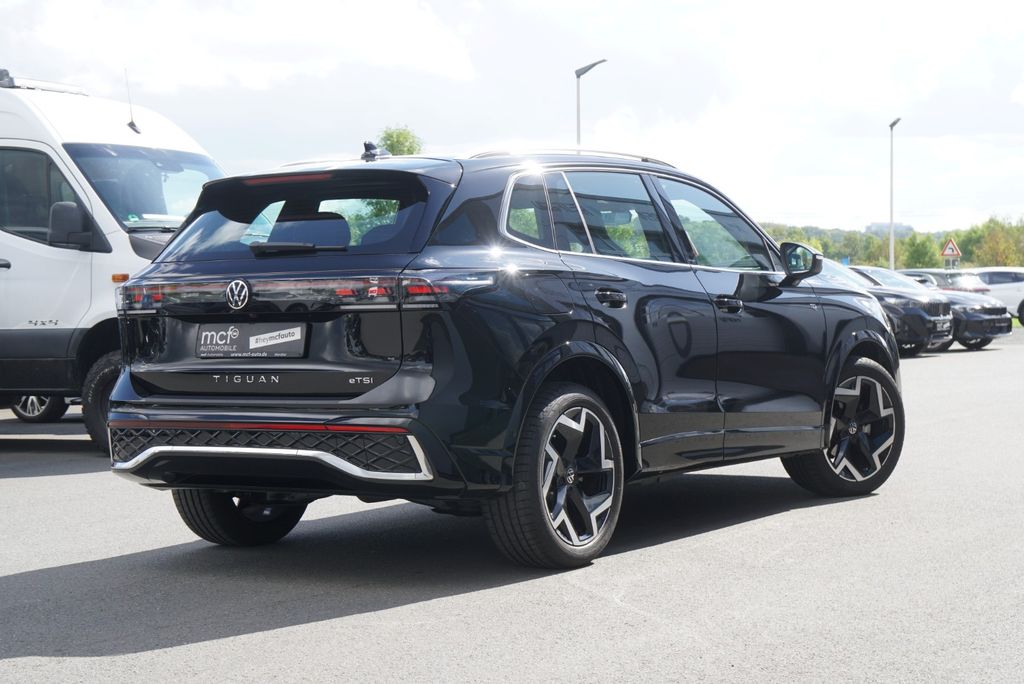 Volkswagen Tiguan 2026 г. Чёрный, пробег 15731 км