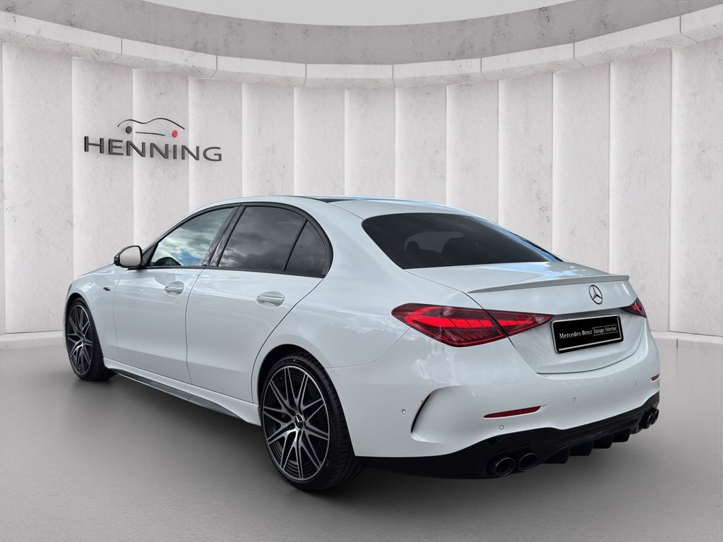 Mercedes-Benz C 43 AMG 2025 г. Белый, пробег 5331 км