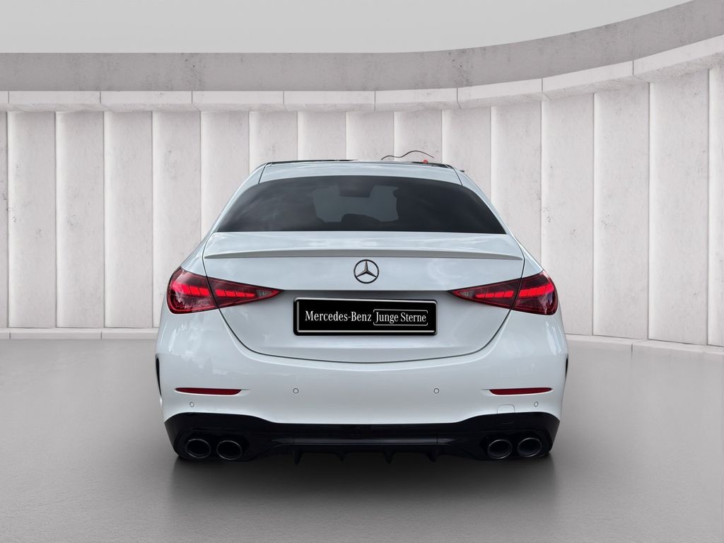 Mercedes-Benz C 43 AMG 2025 г. Белый, пробег 5331 км