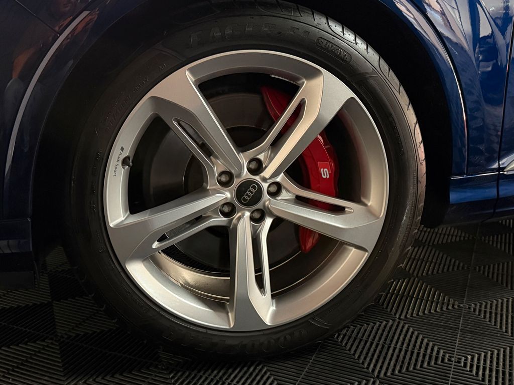 Audi SQ7 2023 г. Синий, пробег 38000 км