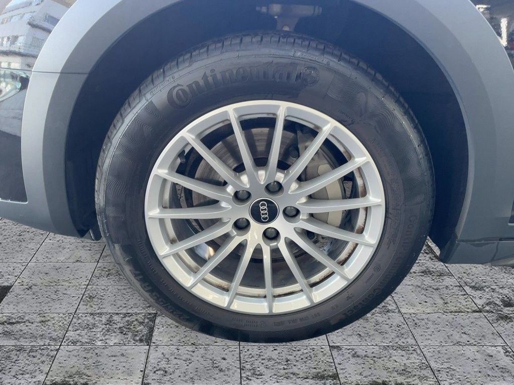 Audi A4 allroad 2023 г. Чёрный, пробег 49206 км