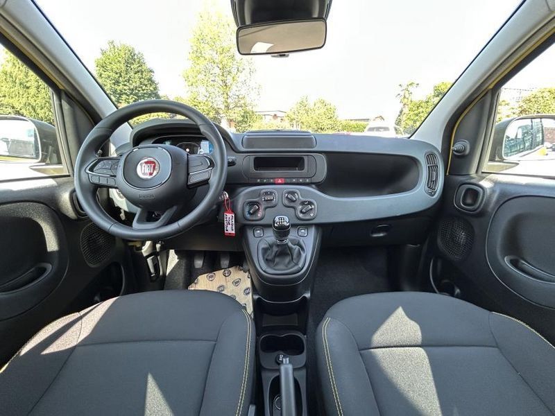 Fiat Panda 2024 г. Жёлтый, пробег 1 км