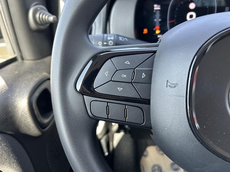 Fiat Panda 2024 г. Жёлтый, пробег 1 км
