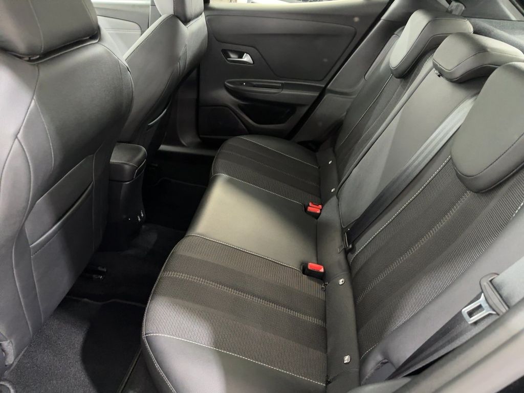 Opel Mokka 2022 г. Чёрный, пробег 55606 км