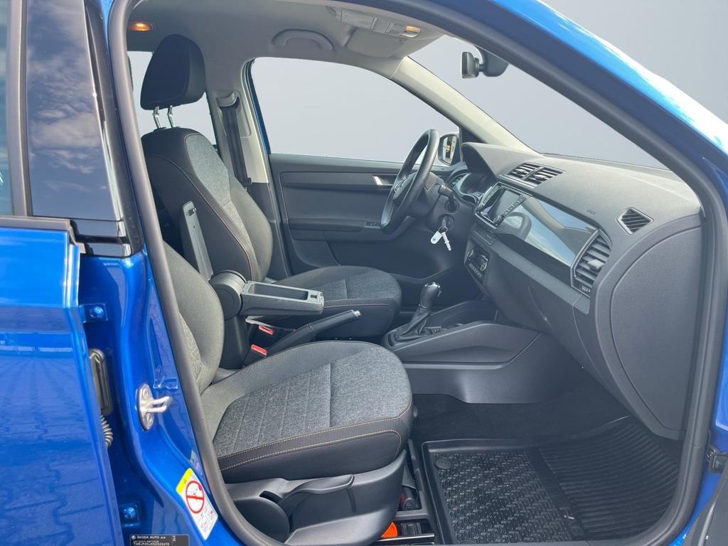 Skoda Fabia 2022 г. Синий, пробег 39972 км