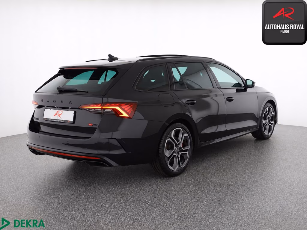Skoda Octavia 2023 г. Чёрный, пробег 57858 км