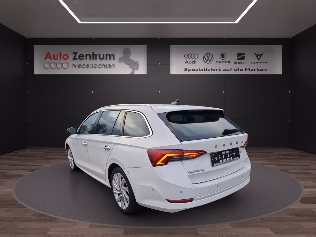 Skoda Octavia 2021 г. Белый, пробег 59668 км