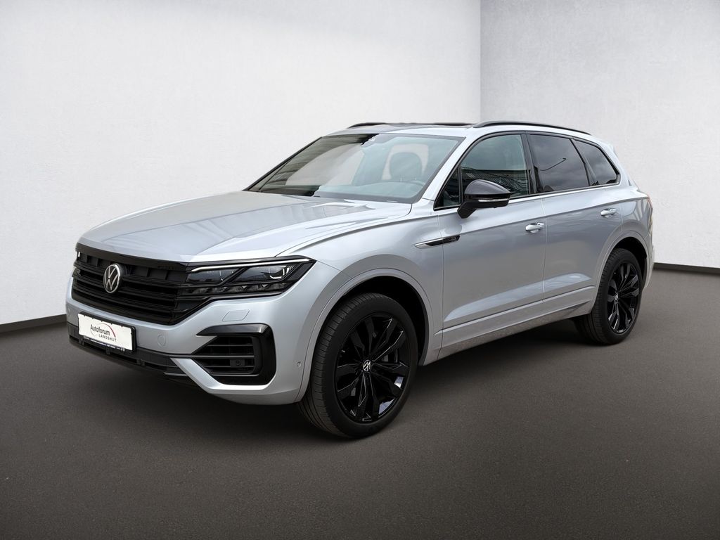Volkswagen Touareg 2022 г. Серебристый, пробег 38750 км