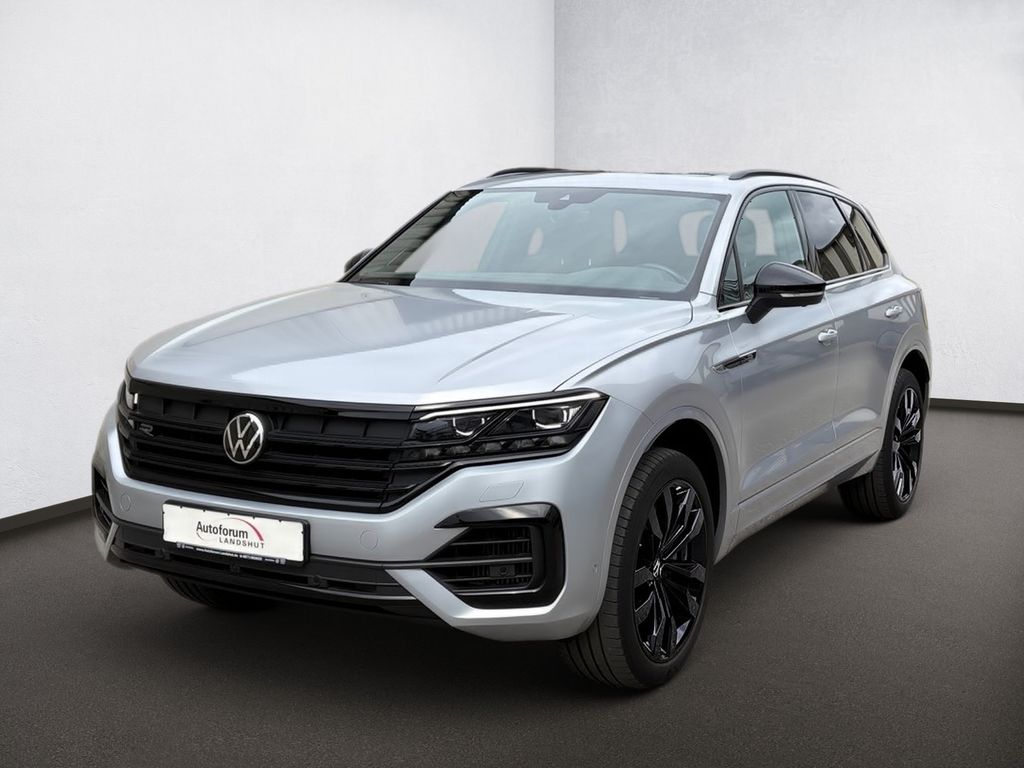 Volkswagen Touareg 2022 г. Серебристый, пробег 38750 км