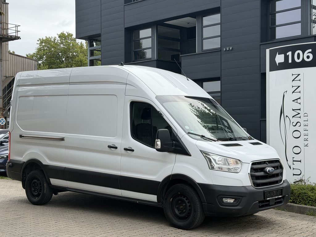 Ford Transit 2022 г. Белый, пробег 37975 км