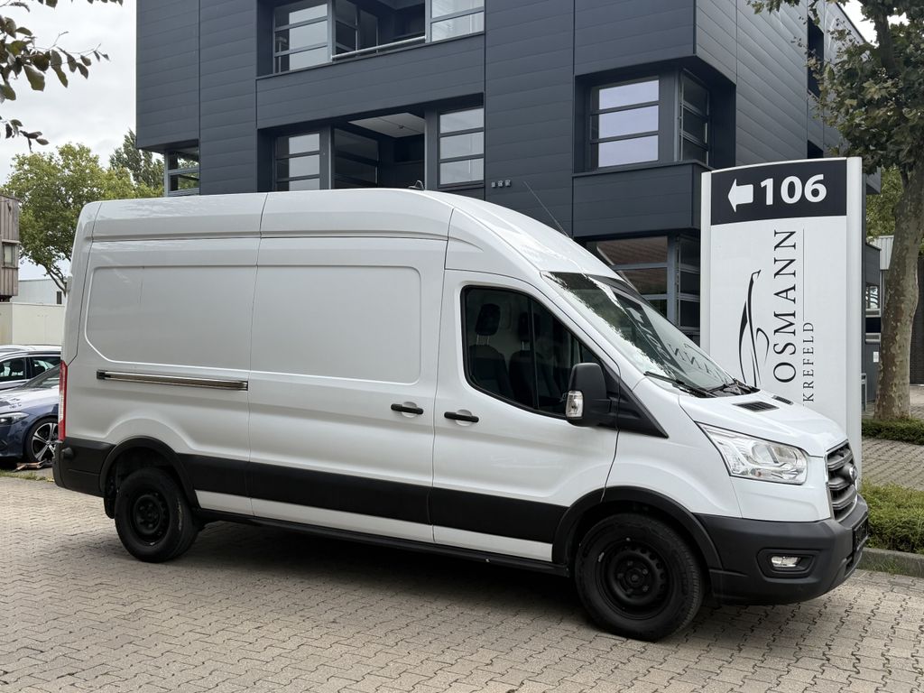 Ford Transit 2022 г. Белый, пробег 37975 км