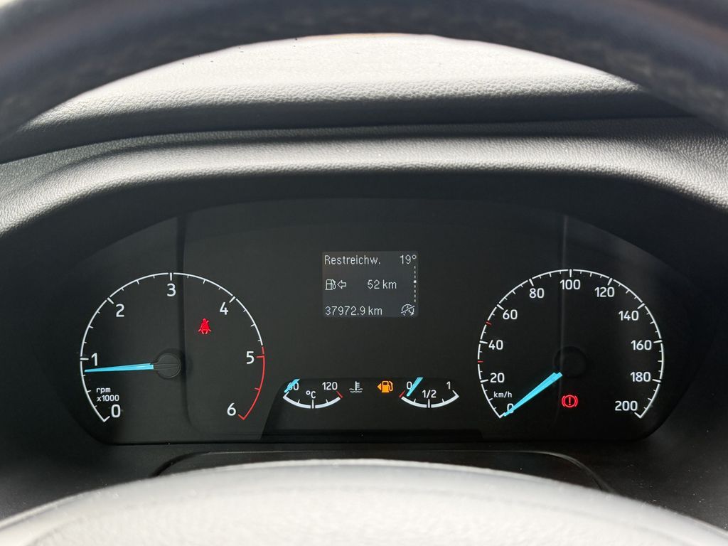Ford Transit 2022 г. Белый, пробег 37975 км