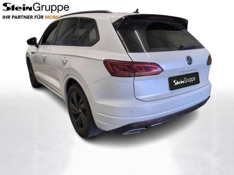 Volkswagen Touareg 2023 г. Белый, пробег 46950 км