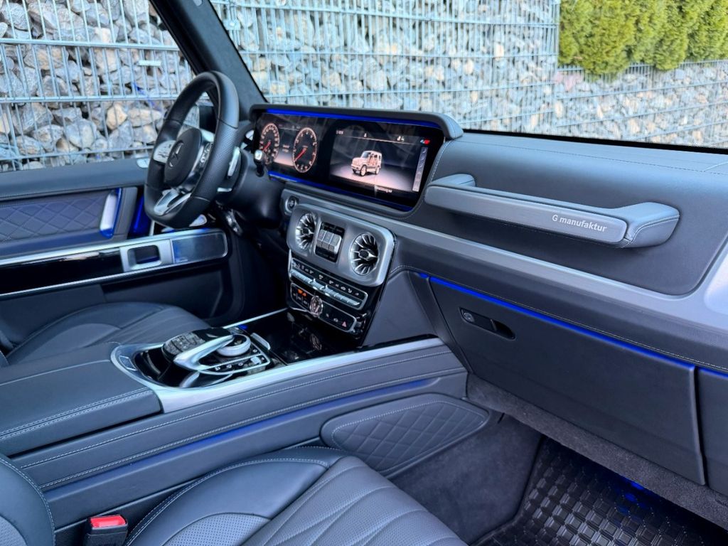 Mercedes-Benz G 500 2023 г. Серый, пробег 24175 км