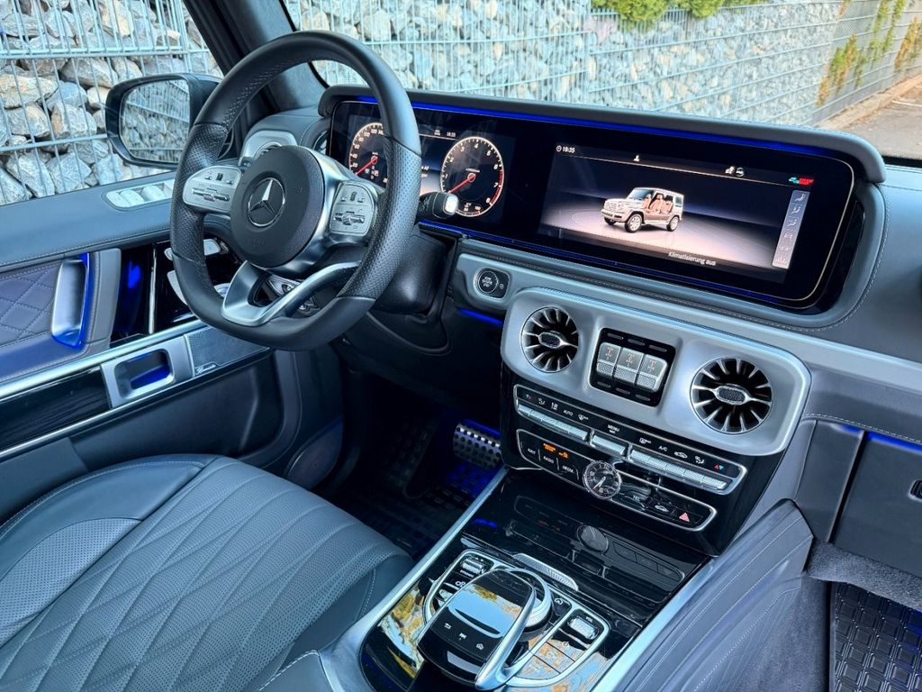 Mercedes-Benz G 500 2023 г. Серый, пробег 24175 км