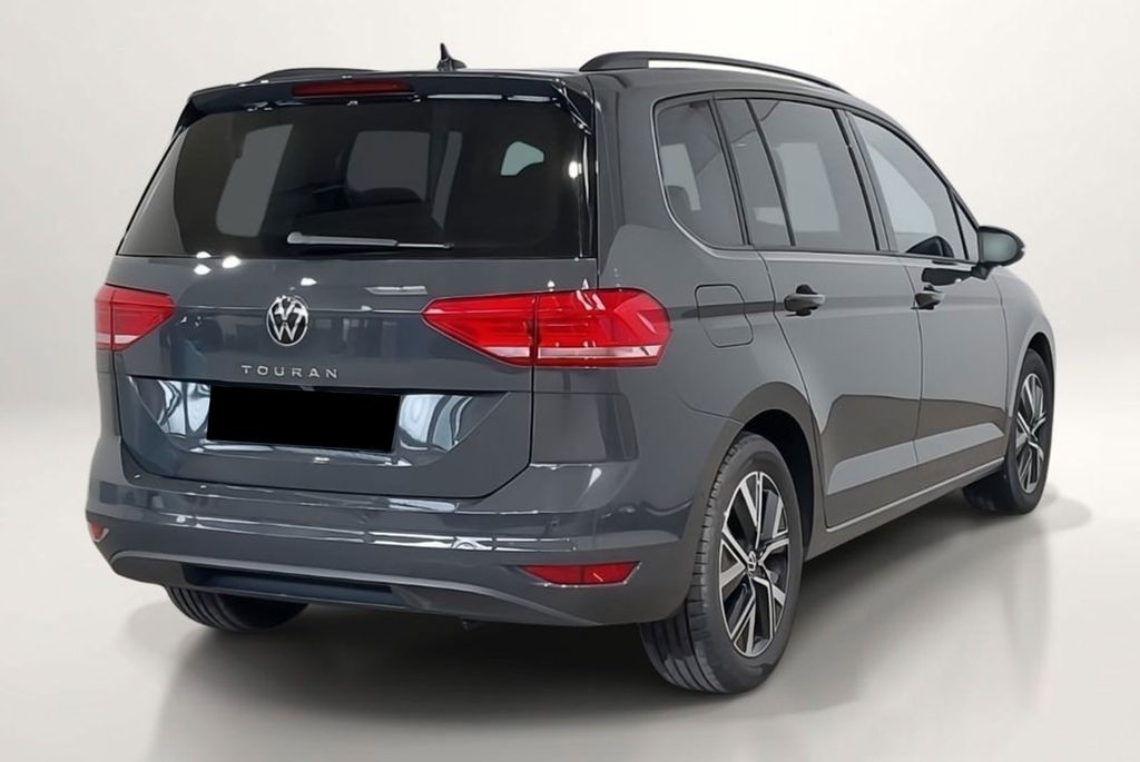 Volkswagen Touran 2025 г. Серый, пробег 26343 км