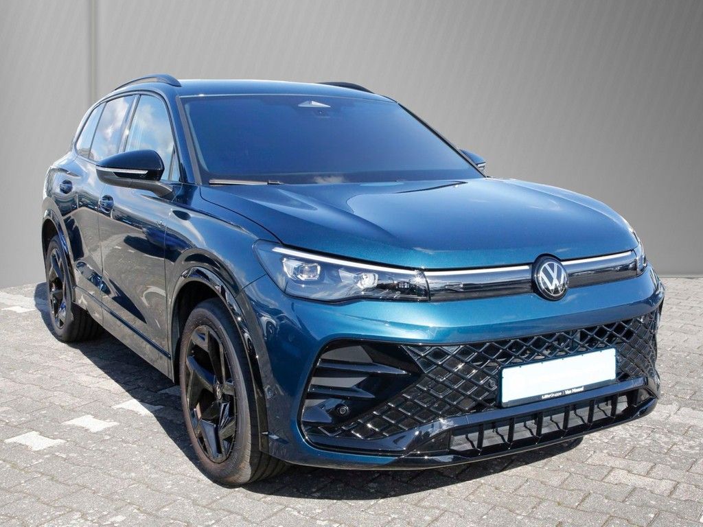 Volkswagen Tiguan 2026 г. Синий, пробег 13220 км