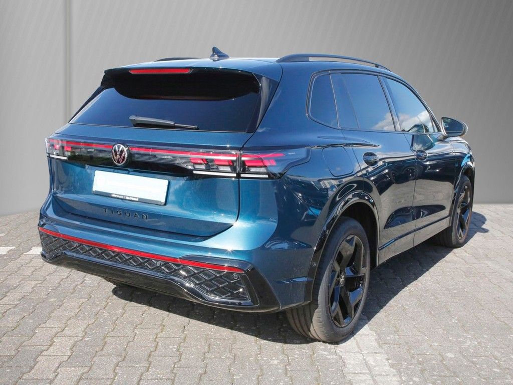 Volkswagen Tiguan 2026 г. Синий, пробег 13220 км