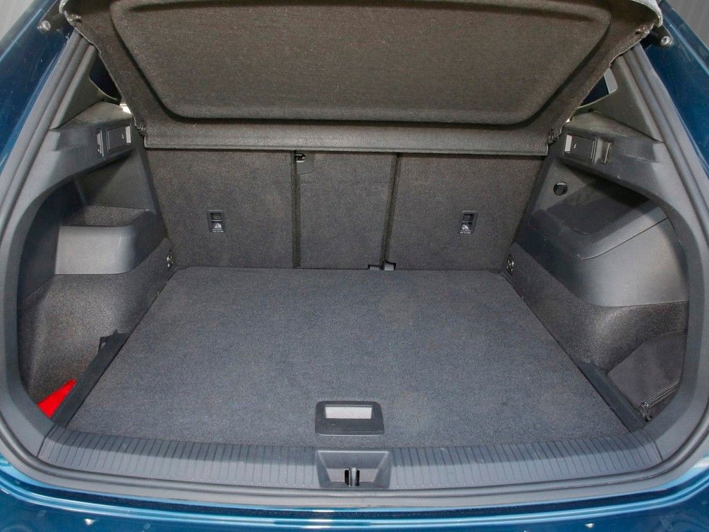 Volkswagen Tiguan 2026 г. Синий, пробег 13220 км