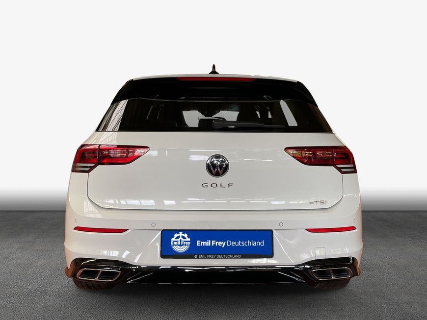 Volkswagen Golf 2023 г. Белый, пробег 30753 км