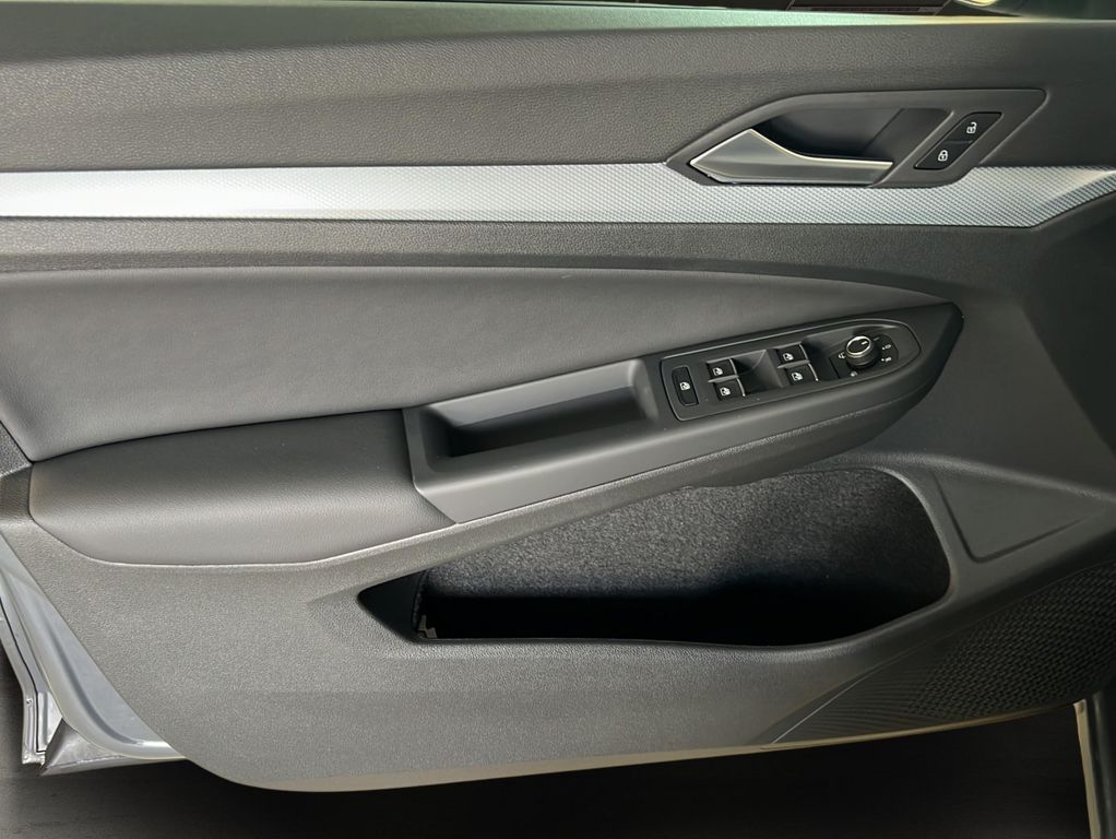 Volkswagen Golf 2025 г. Серый, пробег 16012 км