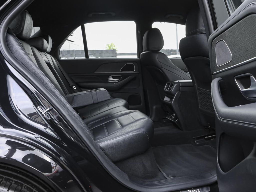 Mercedes-Benz GLE 300 2024 г. Чёрный, пробег 21669 км